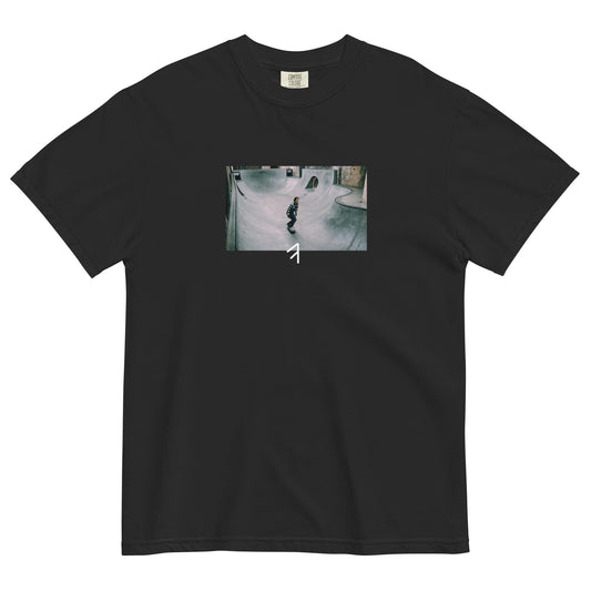 nifer tshirt / concrete